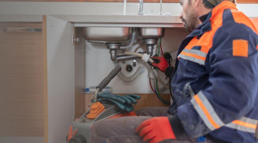 Local water heater installation in Petroleum, IN